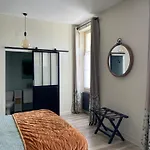 بيت ضيافة Aux Portes Des Iles 3*
