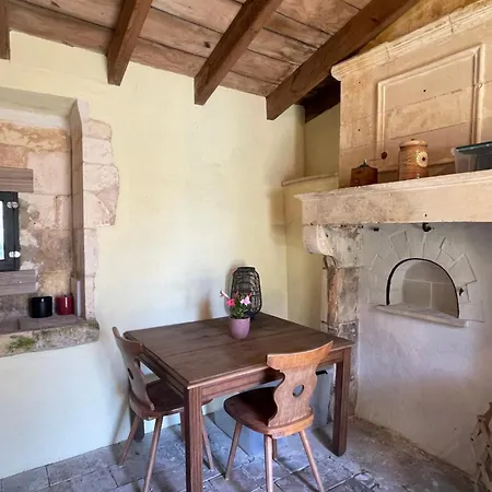 Guest house Aux Portes Des Iles Saint-Just-Luzac